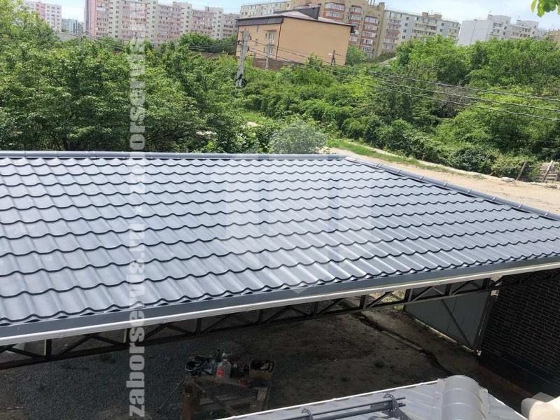 Навес из металлочерепицы пример 1